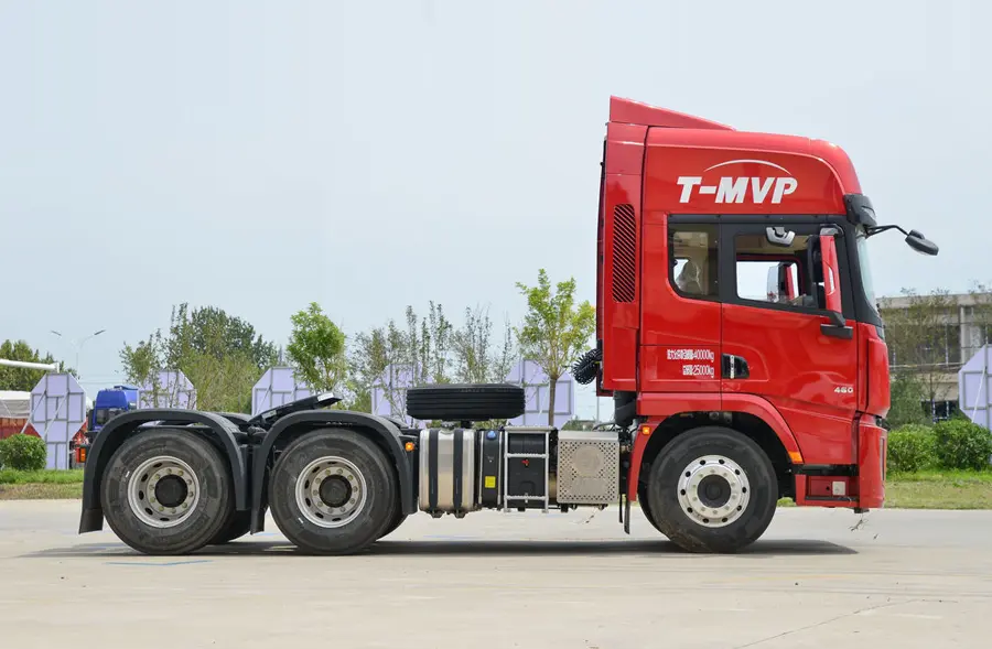 Shacman X5000 6×4 Tractor Truck-2