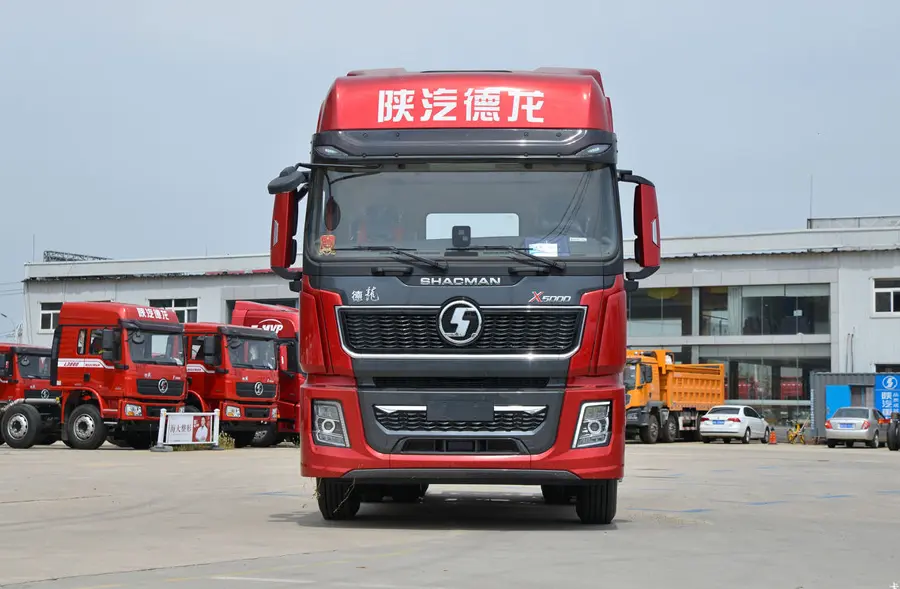 Shacman X5000 6×4 Tractor Truck-4