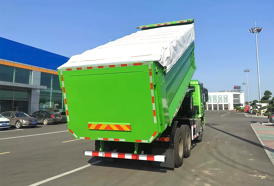 SHACMAN X3000 6X4 DUMP TRUCK (4)