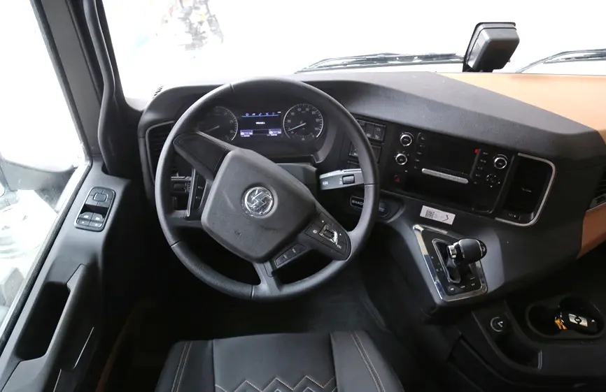 Shacman Delong X6000 Truck 600HP (5)