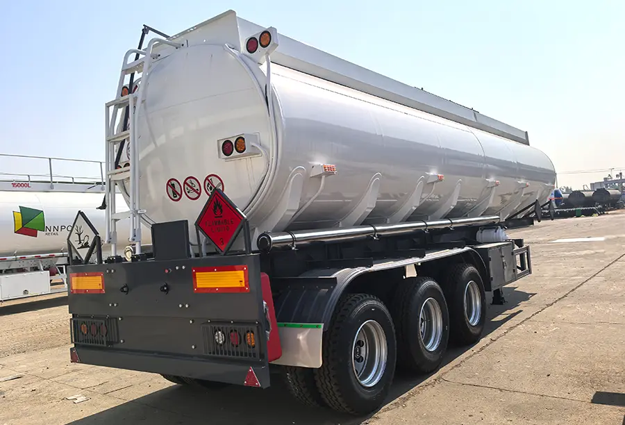 Shacman Diesel Oil Tanker Semi Trailer (4)