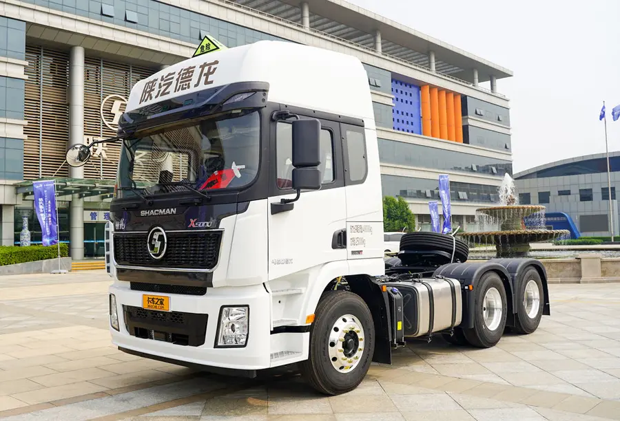 Shacman X5000 460hp 6×4 Tractor Head-1
