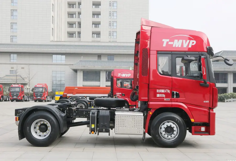 Shacman X5000 4×2 Tractor Truck-1