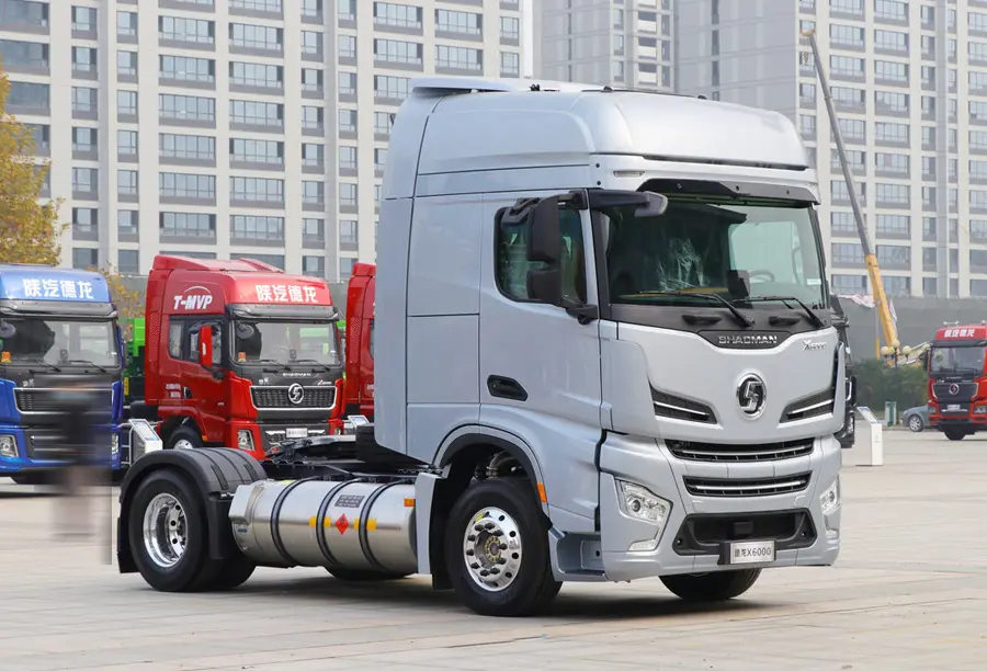 Shacman X6000 4×2 Tractor Truck-2