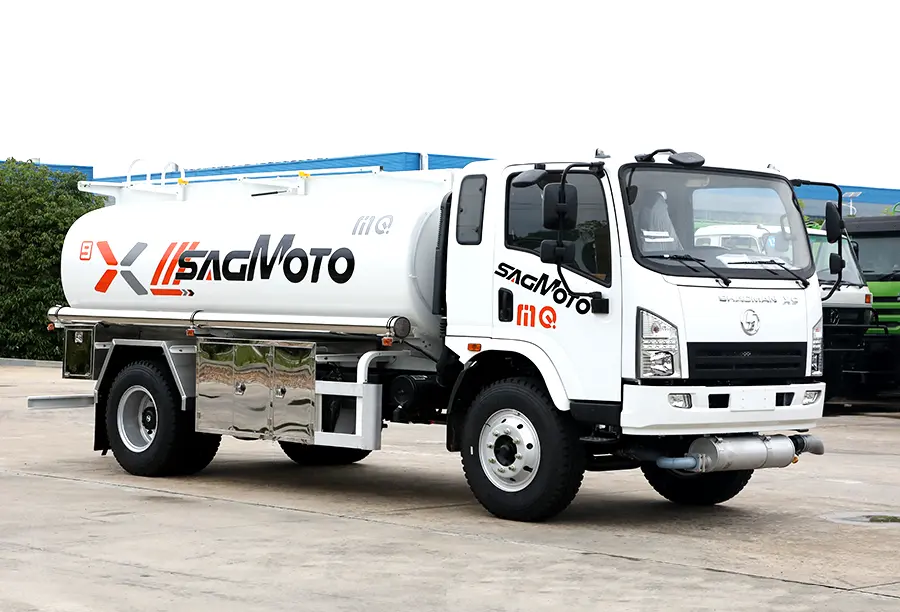 Shacman X9 Oil Tanker Truck (4)