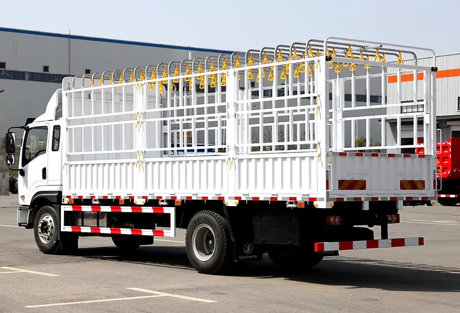 Shacman X9 cargo truck (5)