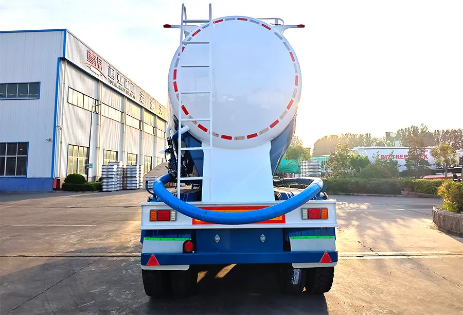 shacman Cement Bulk Trailer (3)