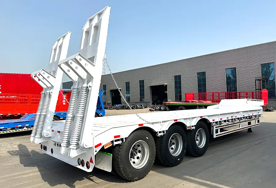 shacman hydraulic lowboy semi trailer (2)