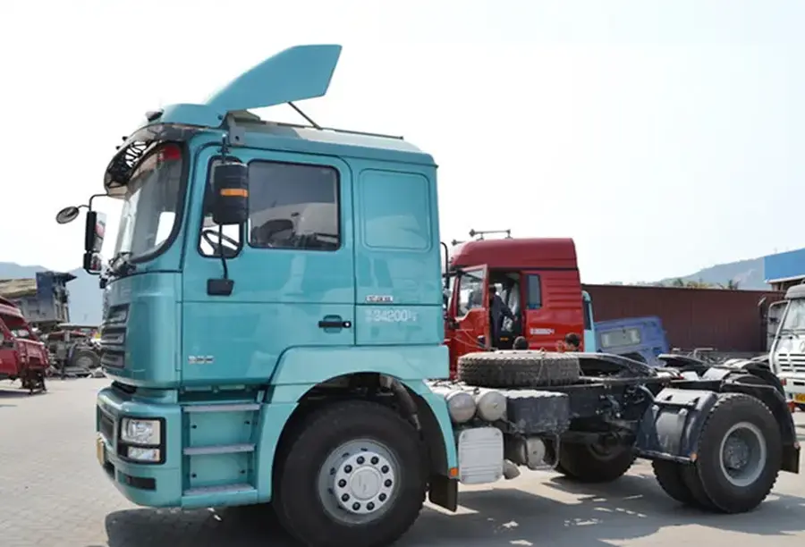 Shacman F3000 4×2 Tractor Head-3