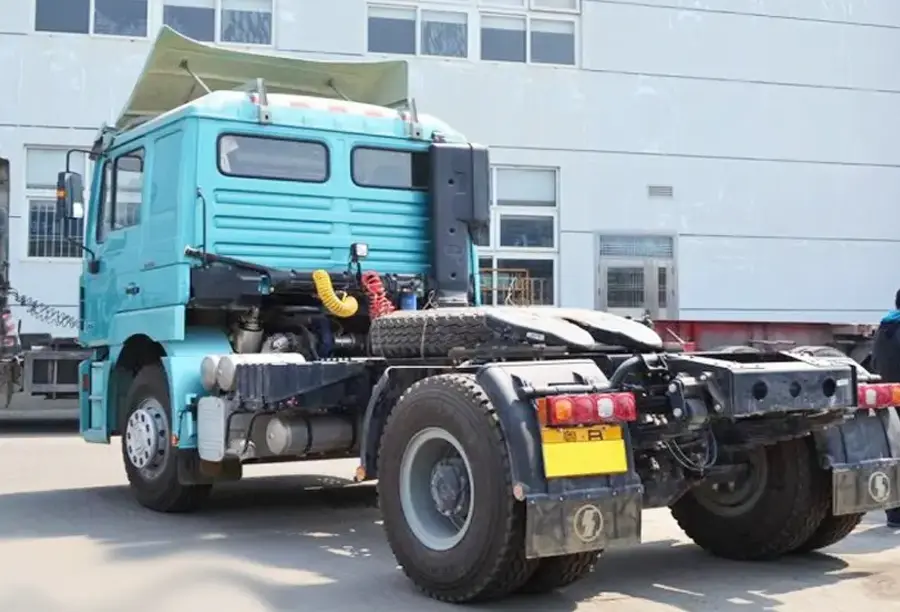 Shacman F3000 4×2 Tractor Head-4