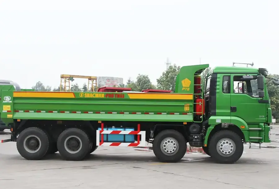 Shacman H3000 8×4 Tipper Truck-4