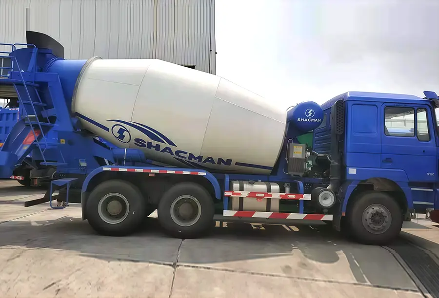 Shacman H3000 CNG Mixer Truck (2)