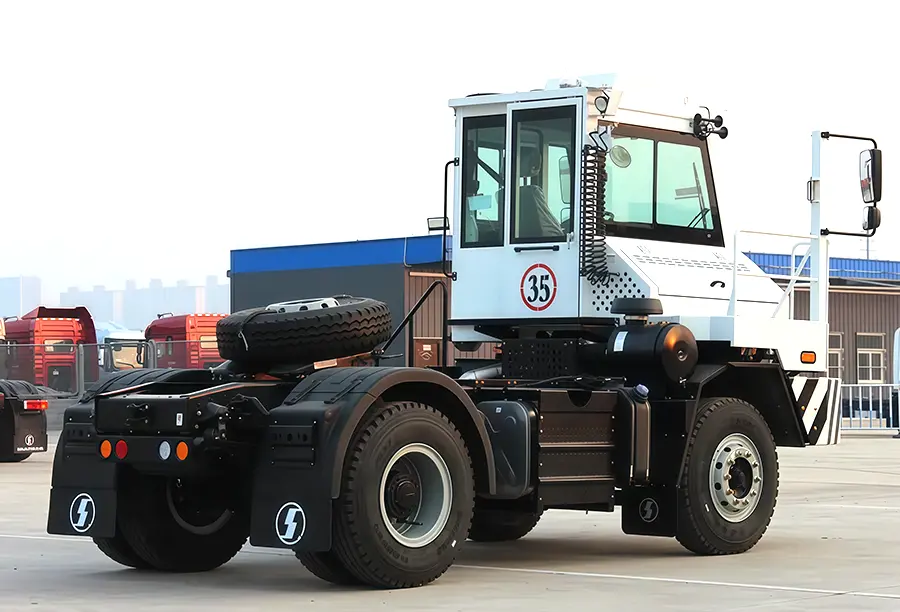 Shacman Terminal Tractor Truck (3)