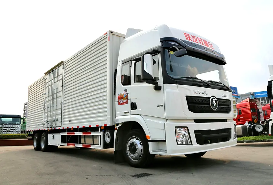 Shacman X3000 6×2 Box Truck (5)