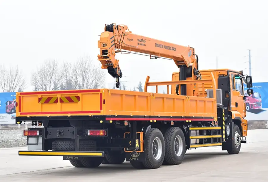 Shacman X3s Truck-Mounted Crane-4