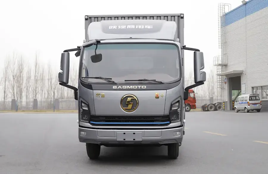 Shacman E9 Box Light Truck-1