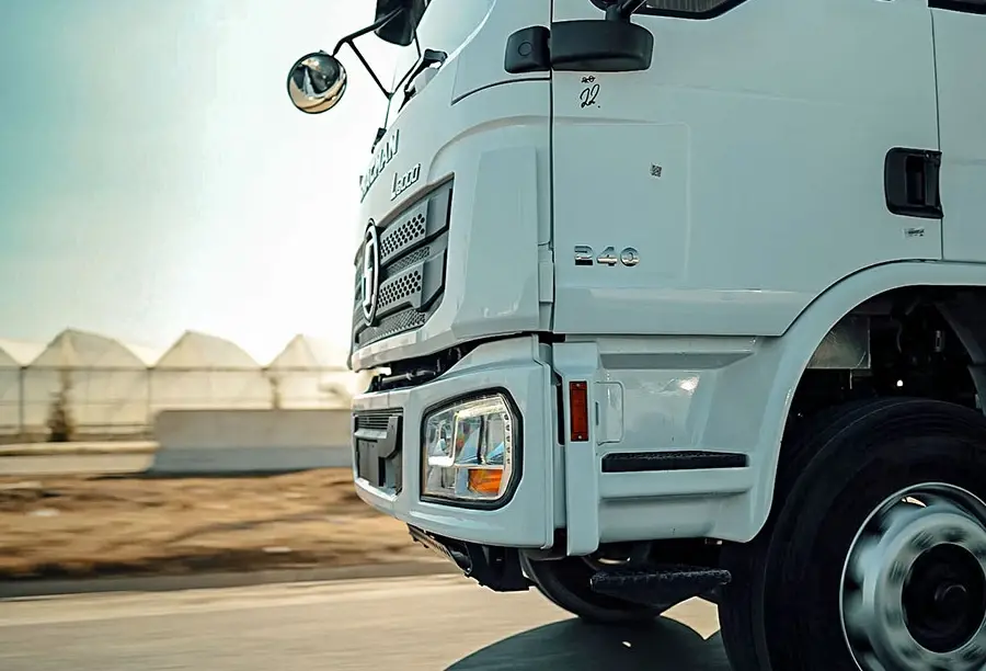Shacman L3000 Cargo Light Truck-3