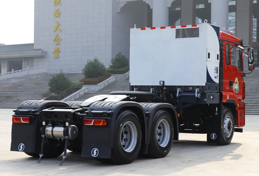 Shacman M3000S Electric Tractor Truck (5)