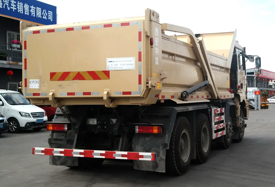Shacman Trucks And S M3000 Tipper (9)