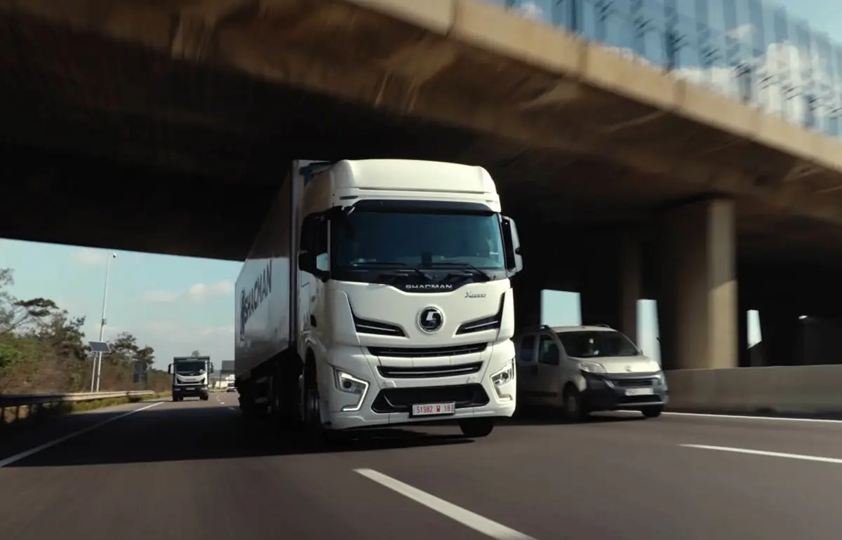 SHACMAN X6000 Cargo Truck