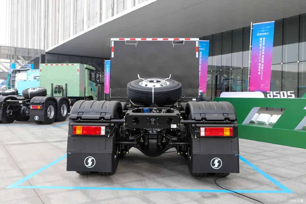 Shacman M3000E Pure Electric Tractor Truck–3