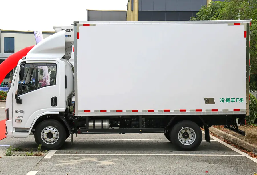 Zhiyun Reefer Truck | 4×2 Refrigerated Cold Chain Truck